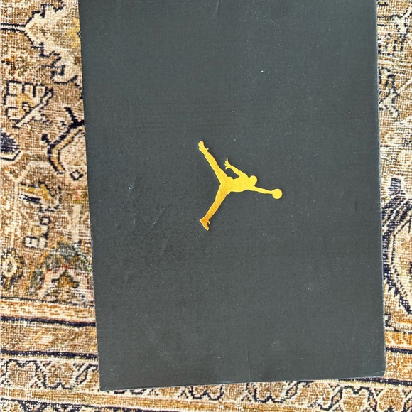 EUC Air Jordan Mid Paint Drip Ice Cream 6Y (women’s 7.5) - Picture 9 of 9